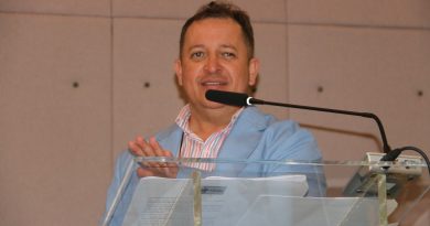 Conferência Estadual da Educação acontece em Salvador com a participação de 1,5 mil educadores e especialistas Conferência Estadual da Educação acontece em Salvador com a participação de 1,5 mil educadores e especialistas