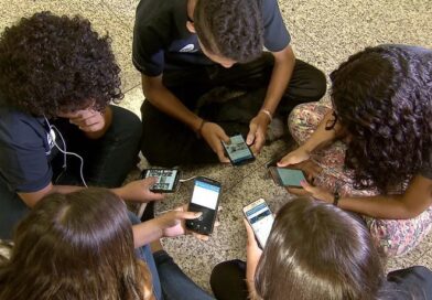 MEC discute papel da família no uso de celulares nas escolas