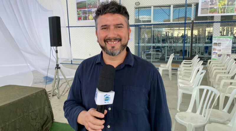Professor Felipe do Chile, participa do Encontro de Educação do Campo em Guanambi