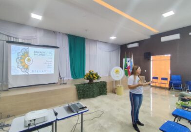 Professora Arlete Ramos faz momento de sensibilização  sobre o FormaCampo no município de Boa Nova no Médio Rio de Contas