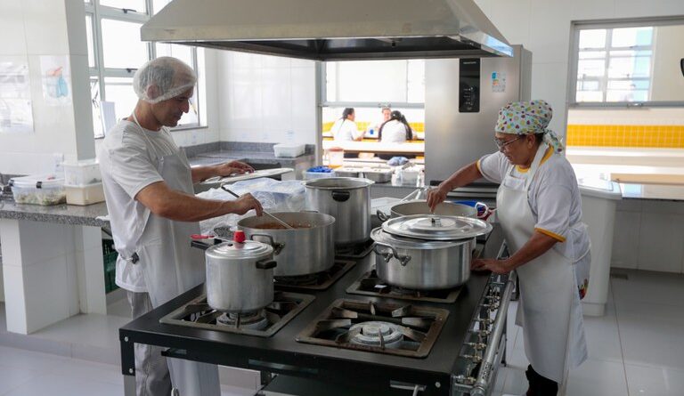 MEC retoma Profuncionário, com investimento de R$ 21 mi