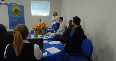 Secretaria de Educação de Cândido Sales no Sudoeste promove encontro para tratar da elaboração das Diretrizes das Escolas do Campo