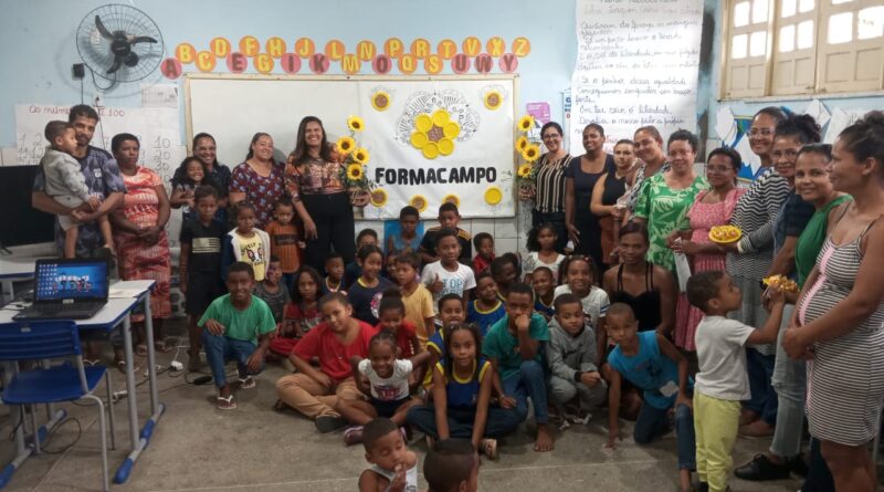 Ubaitaba no Litoral Sul realiza “Dia D” nas Escolas do Campo com foco na revisão do Projeto Político-Pedagógico