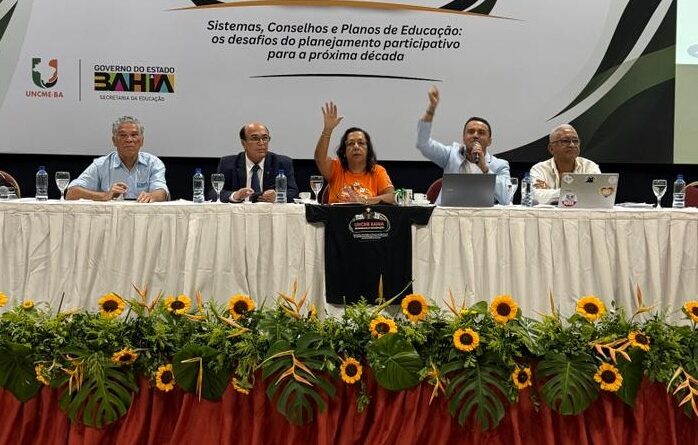 Presidente da Undime Bahia participa de debates estratégicos sobre o futuro da educação na Bahia durante o Seminário da Uncme
