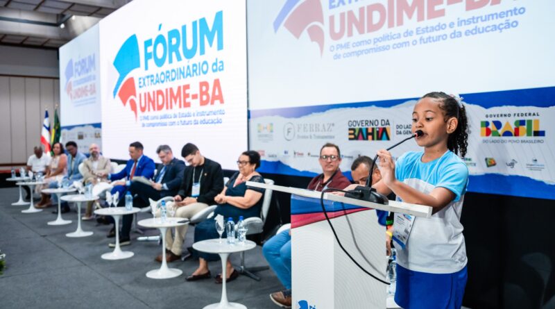 Fotos do Fórum da Undime Bahia que evidenciou o protagonismo da educação municipal no estado