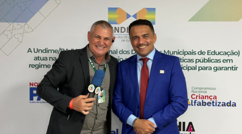 Anderson Passos destaca mobilização histórica e reforça papel dos planos municipais no Fórum da Undime Bahia