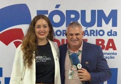 Programa “Mais Professores” é destaque em palestra no Fórum da Undime Bahia
