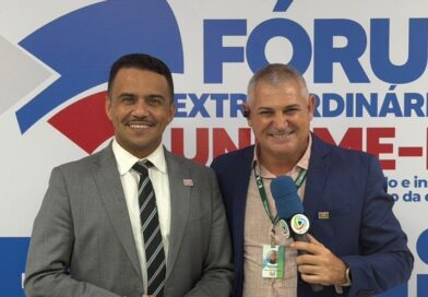 Presidente da Undime Bahia reforça planejamento e diversidade no segundo dia de fórum em Salvador