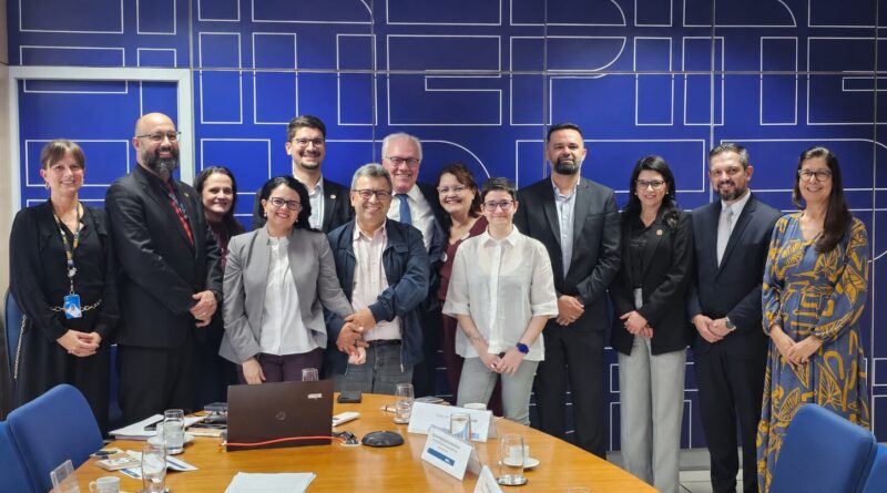Undime participa de reunião da Comissão de Apoio à Articulação entre os Sistemas de Avaliação da Educação Básica